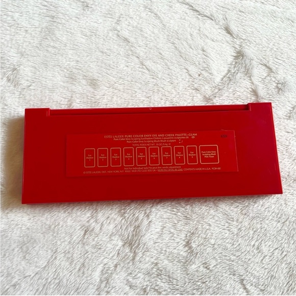 Estee Lauder Pure Color Envy
Sculpting EyeShadew & Cheek Palette -
GLAM NEW - Picture 7 of 7